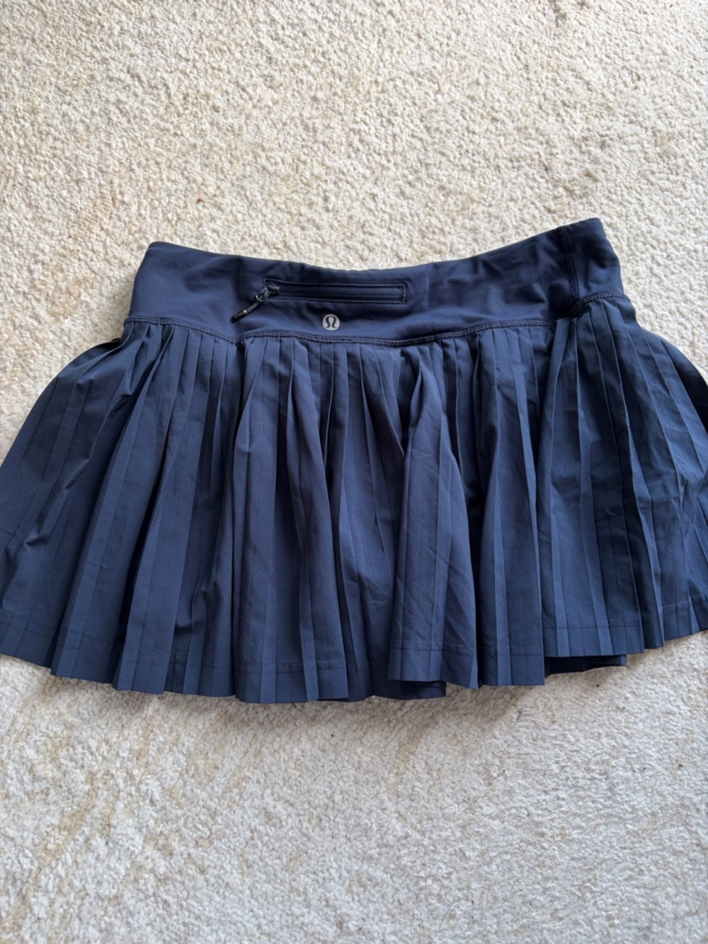 lululemon athletica Navy Pleated Skater Skirt golf or tennis size 6 no tag